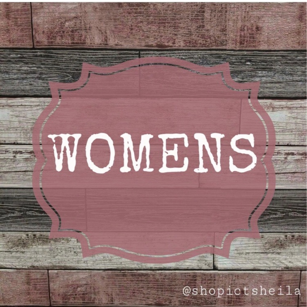Womens Clothing 🌻